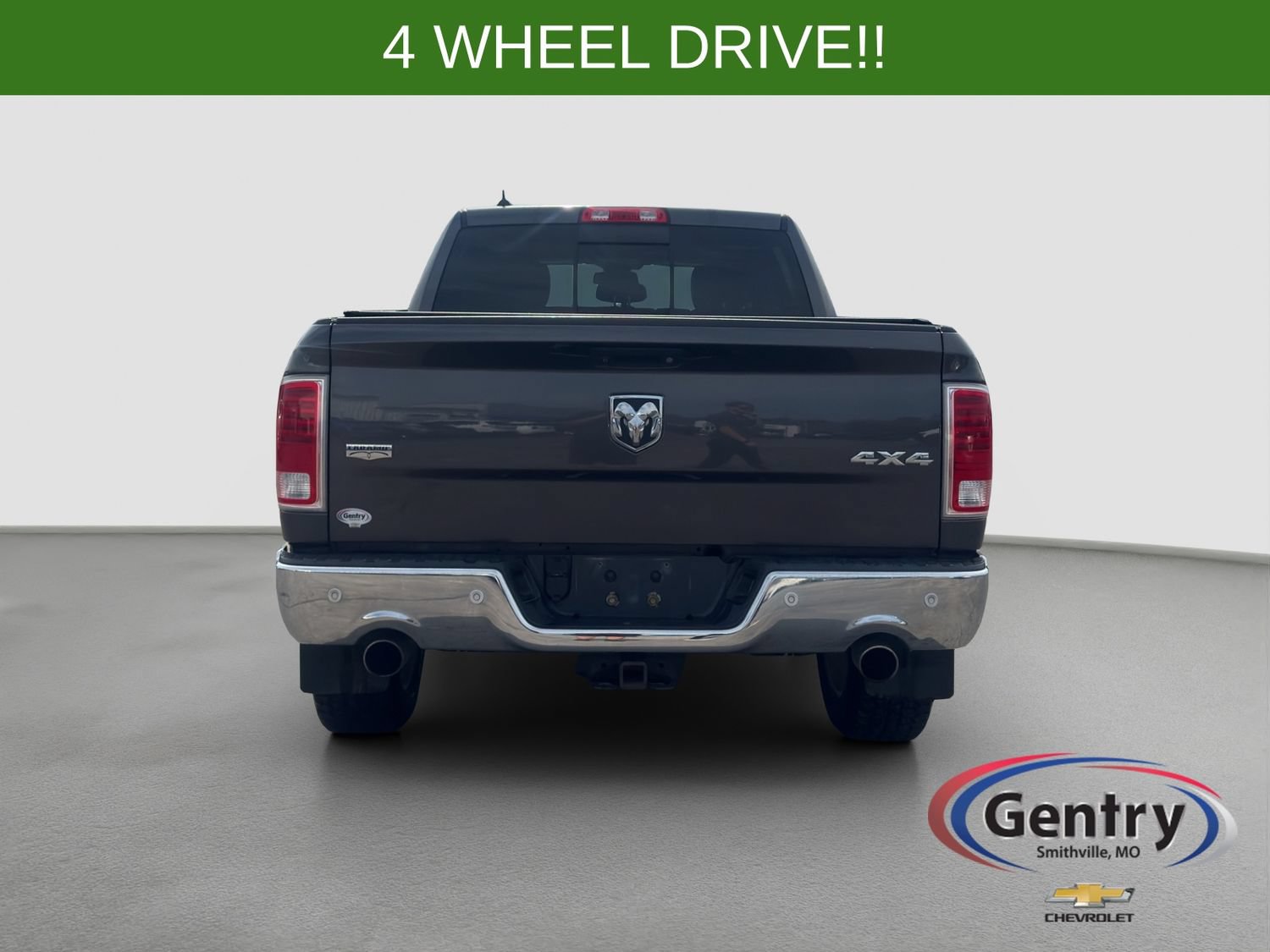 Used 2017 RAM 1500 Laramie w/ Convenience Group AWD/4WD image 5