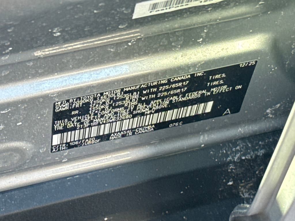 Used 2025 Toyota RAV4 XLE image 45