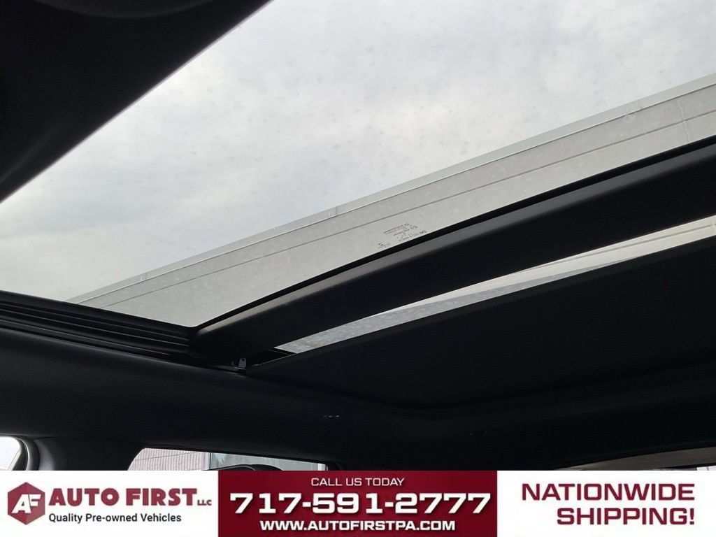 Used 2018 Jeep Grand Cherokee Overland AWD/4WD image 26