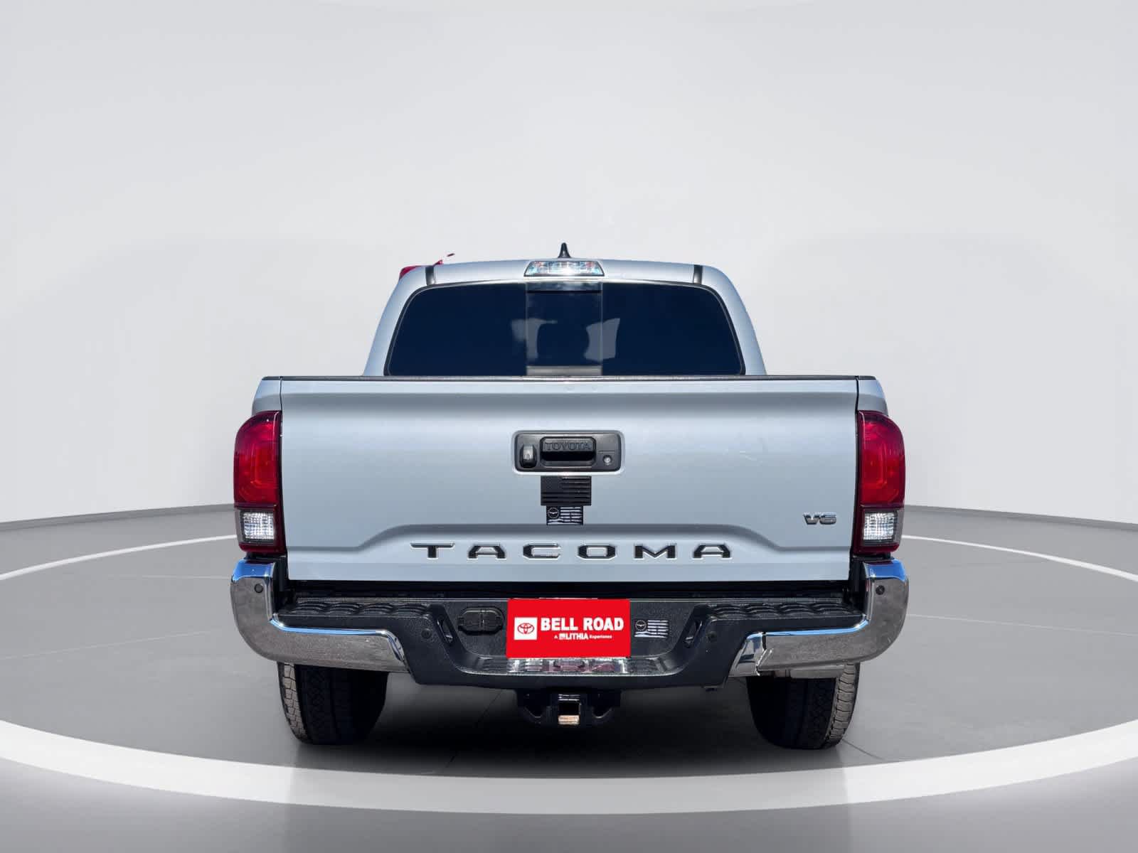 Used 2021 Toyota Tacoma SR5 RWD image 8