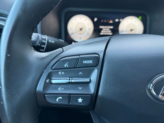 Used 2023 Hyundai Kona Limited w/ Cargo Package AWD/4WD image 17