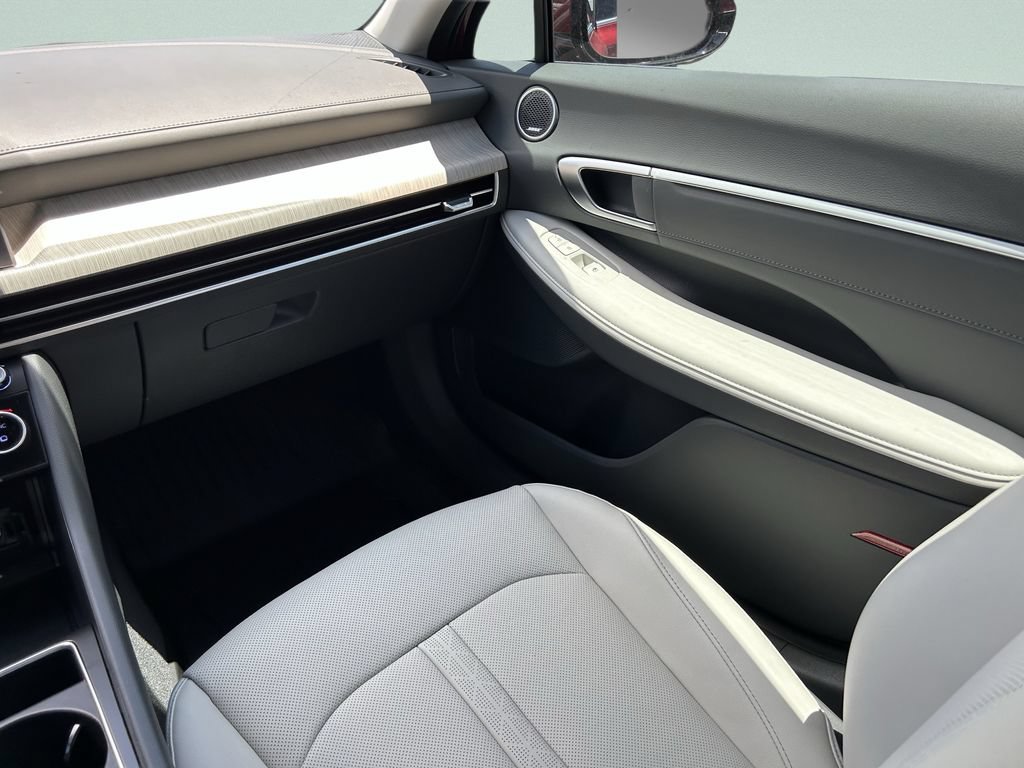 New 2026 Hyundai Sonata Limited FWD image 21