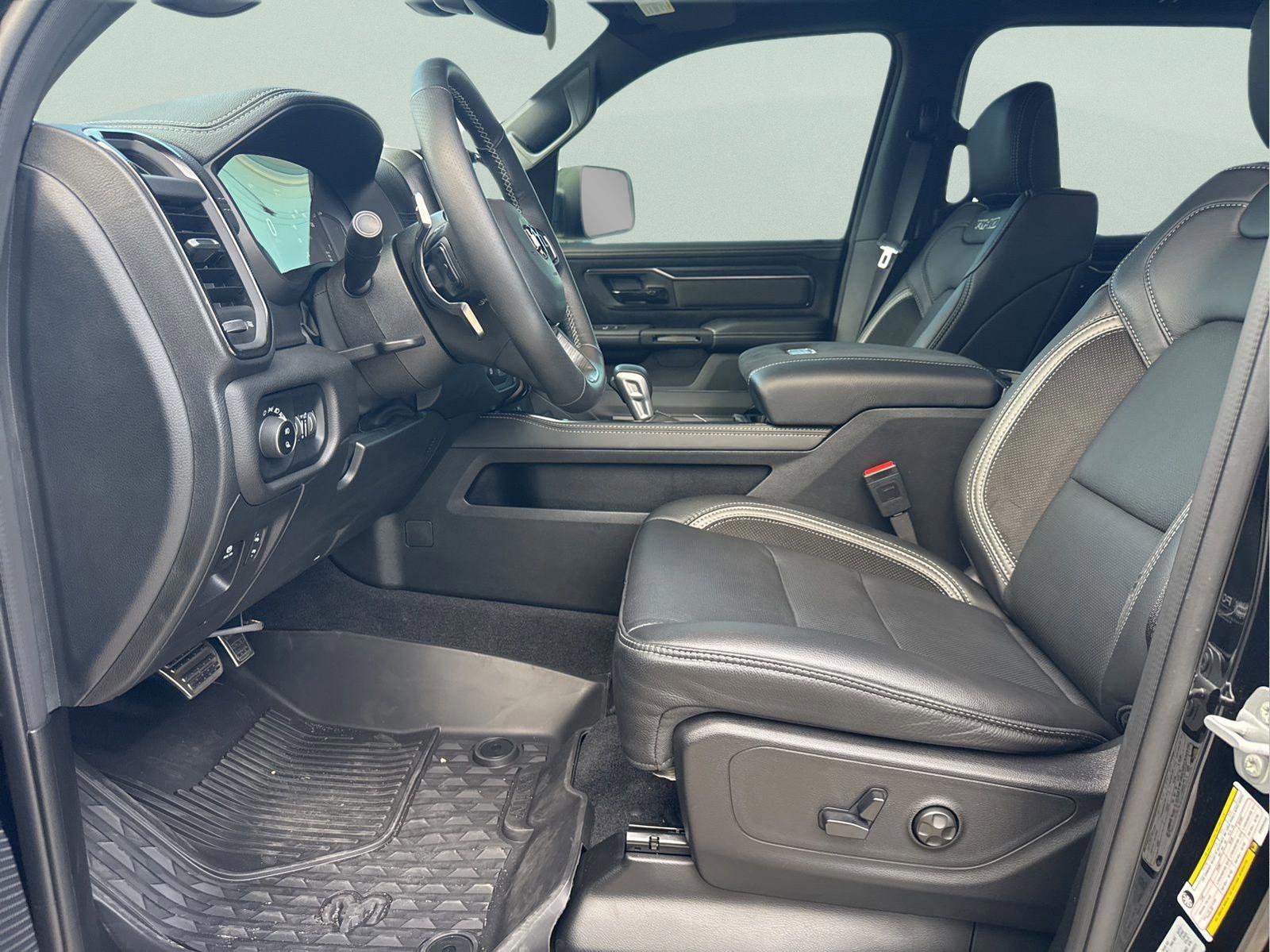 Used 2025 RAM 1500 RHO image 9