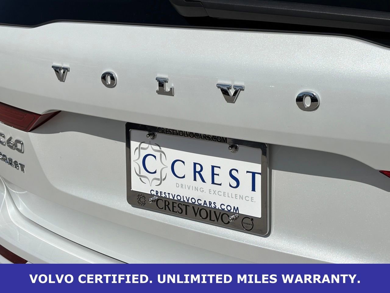 Certified 2023 Volvo XC60 B5 Core image 8