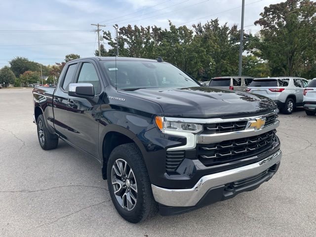 Used 2022 Chevrolet Silverado 1500 LT image 4