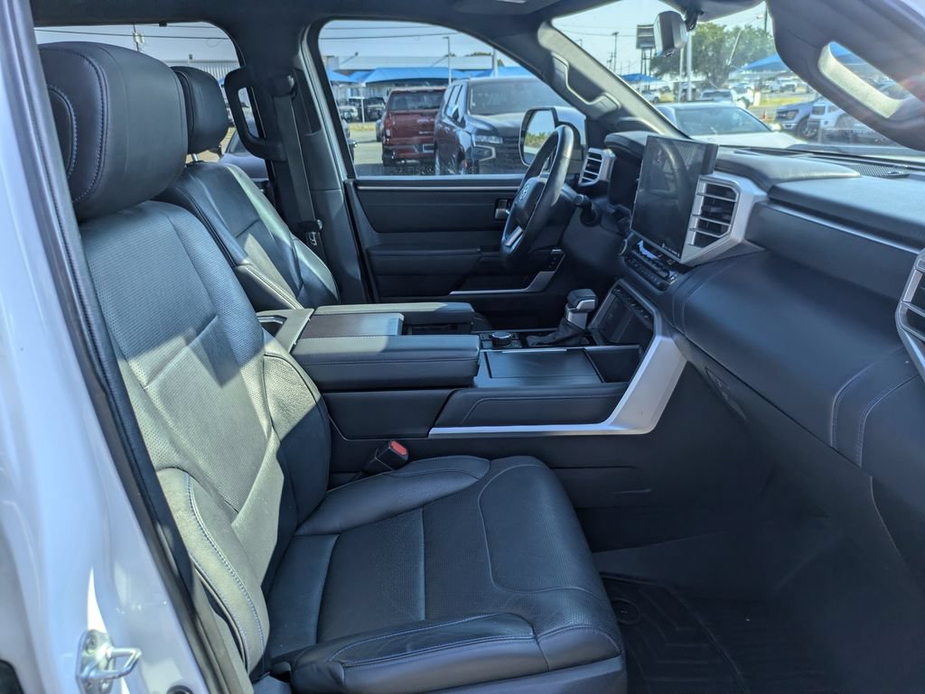 Used 2022 Toyota Tundra Platinum w/ Advanced Package AWD/4WD image 33