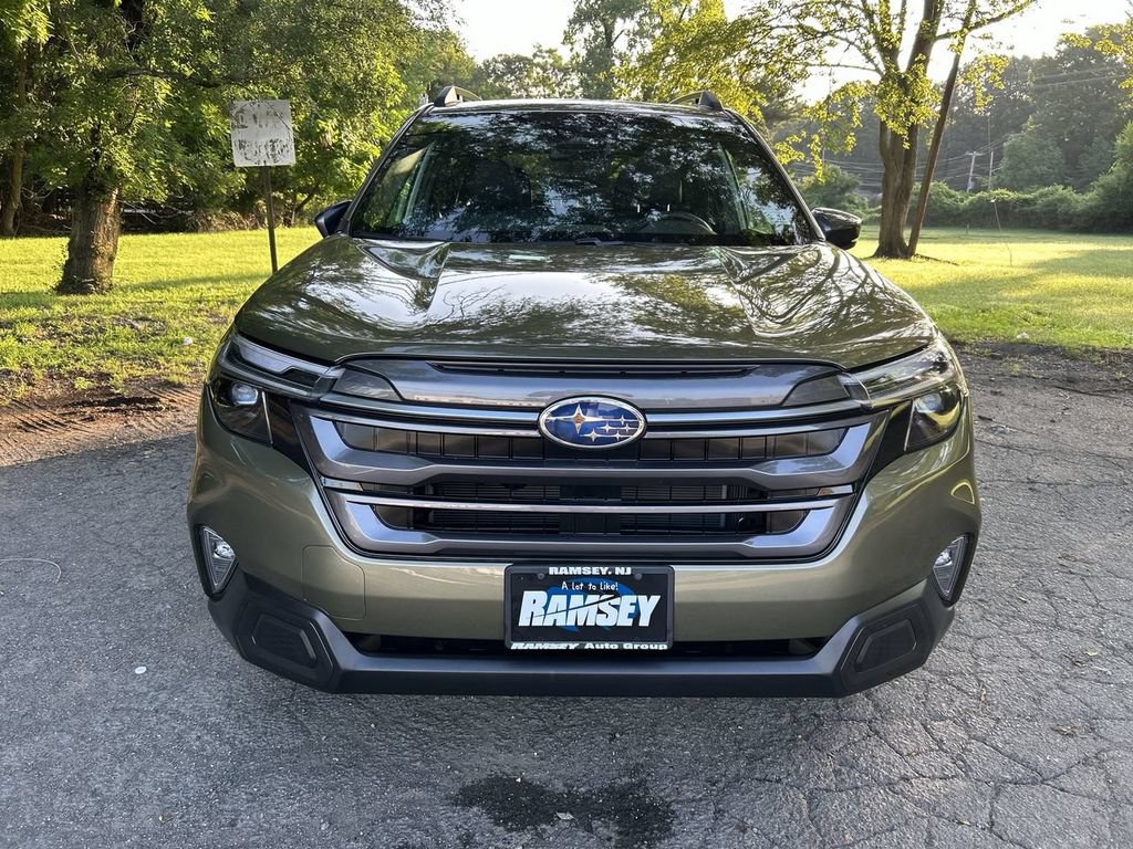 Used 2026 Subaru Forester Limited AWD/4WD image 3