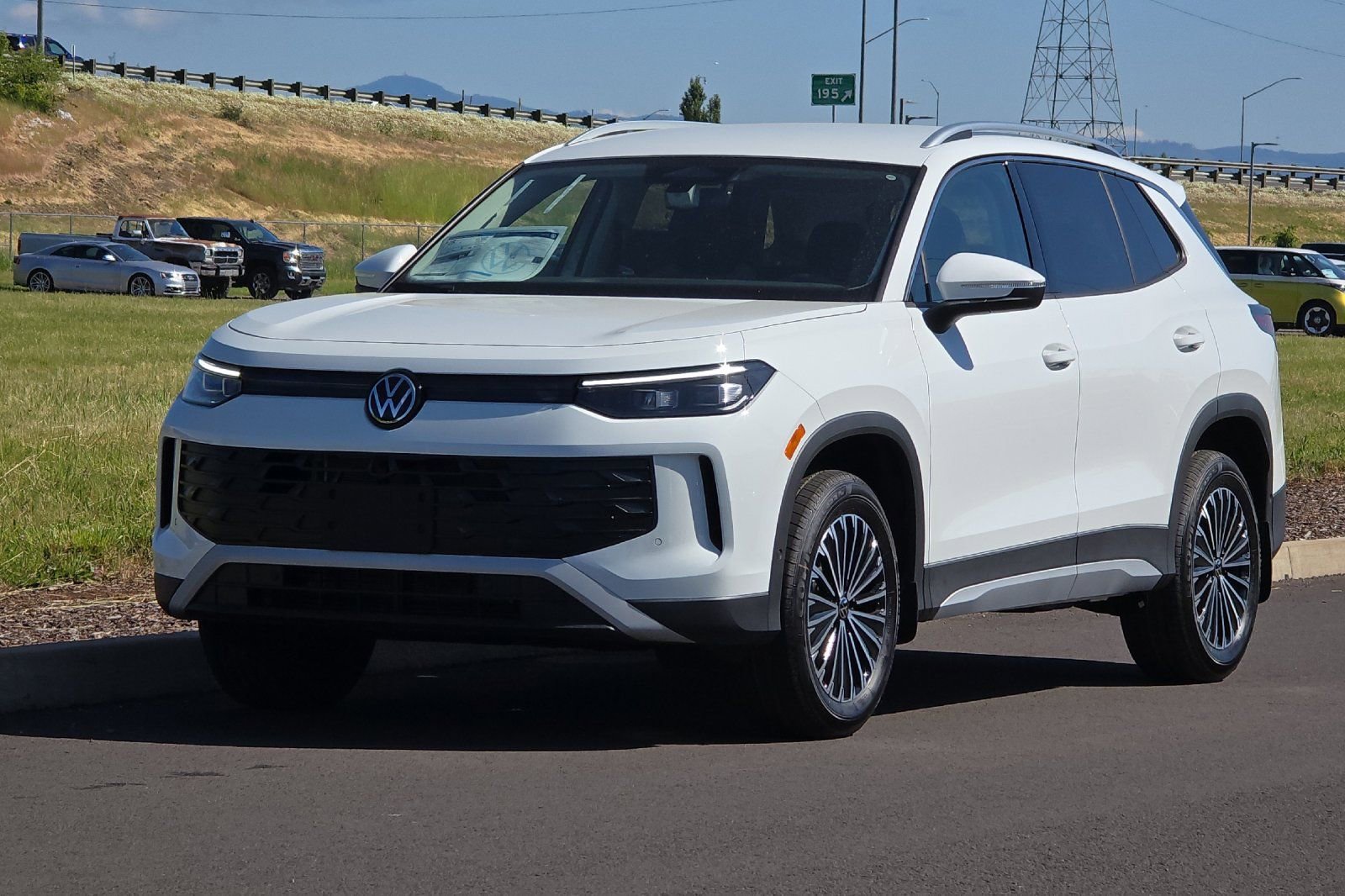 New 2026 Volkswagen Tiguan S AWD/4WD image 7