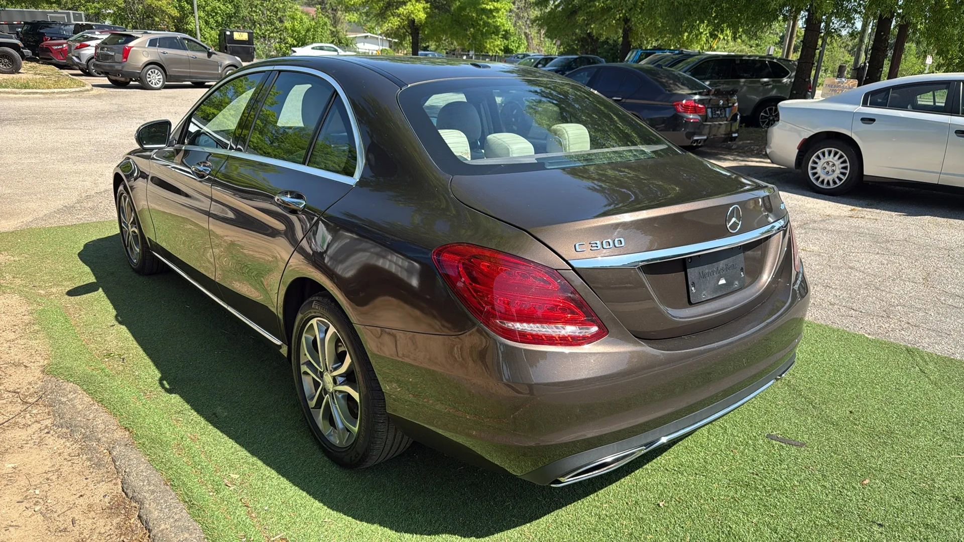 Used 2015 Mercedes-Benz C 300 4MATIC Sedan image 6