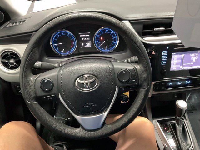 Used 2018 Toyota Corolla LE FWD image 31