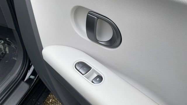 Used 2025 Hyundai Ioniq 5 SE image 24