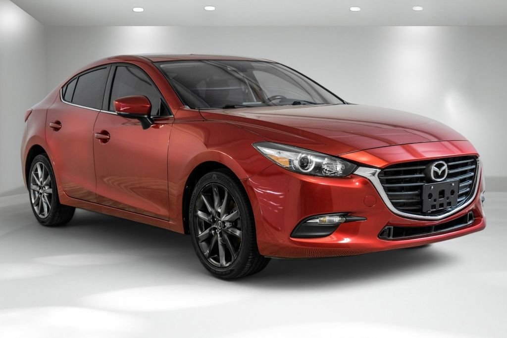Used 2018 MAZDA MAZDA3 Touring FWD image 5