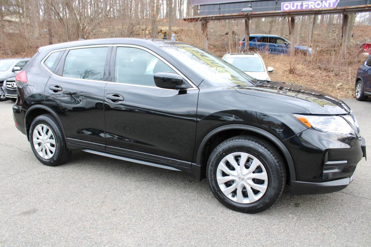 Used 2018 Nissan Rogue S image 5