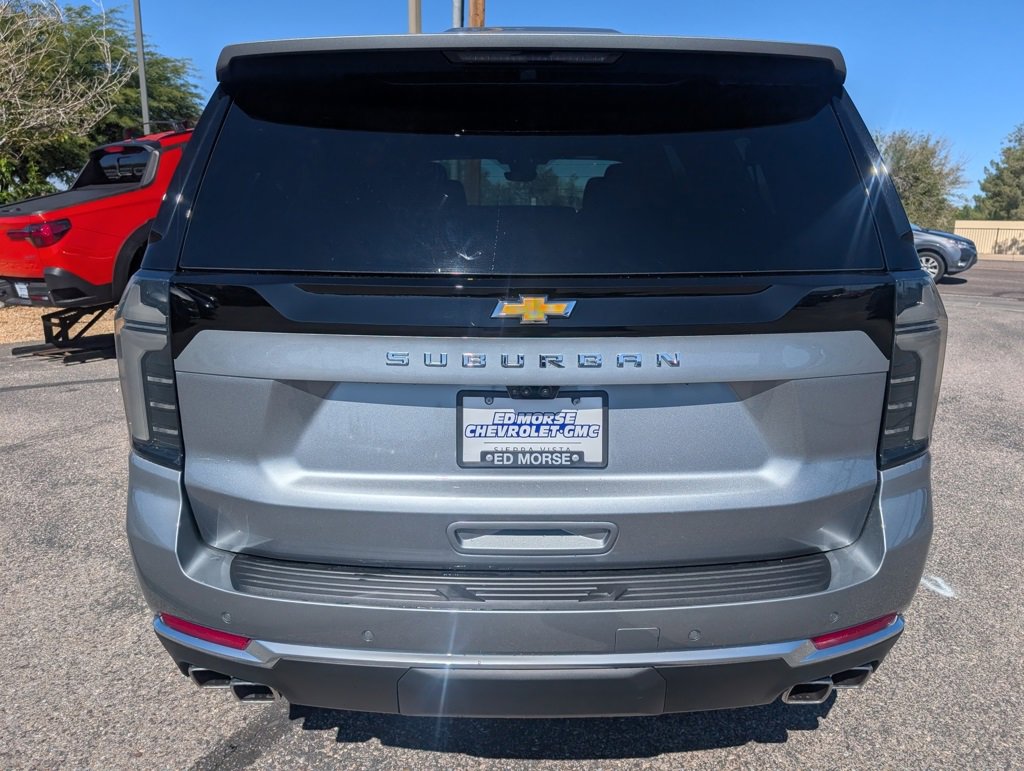 New 2026 Chevrolet Suburban High Country image 4