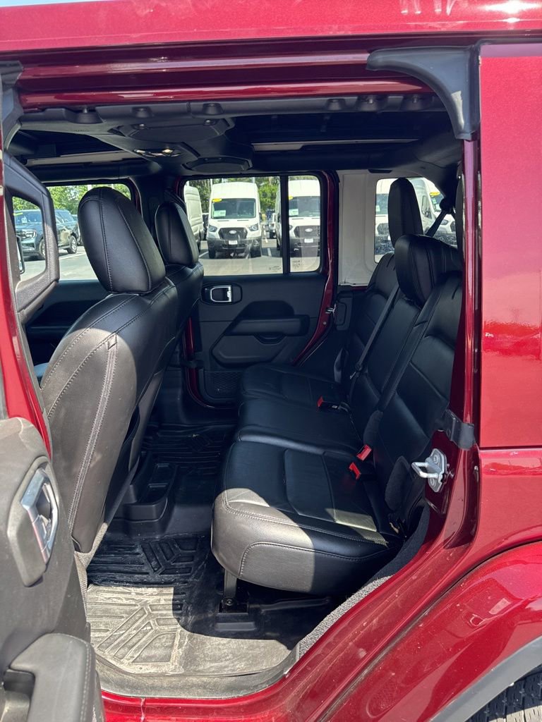 Used 2021 Jeep Wrangler Unlimited Sahara AWD/4WD image 8