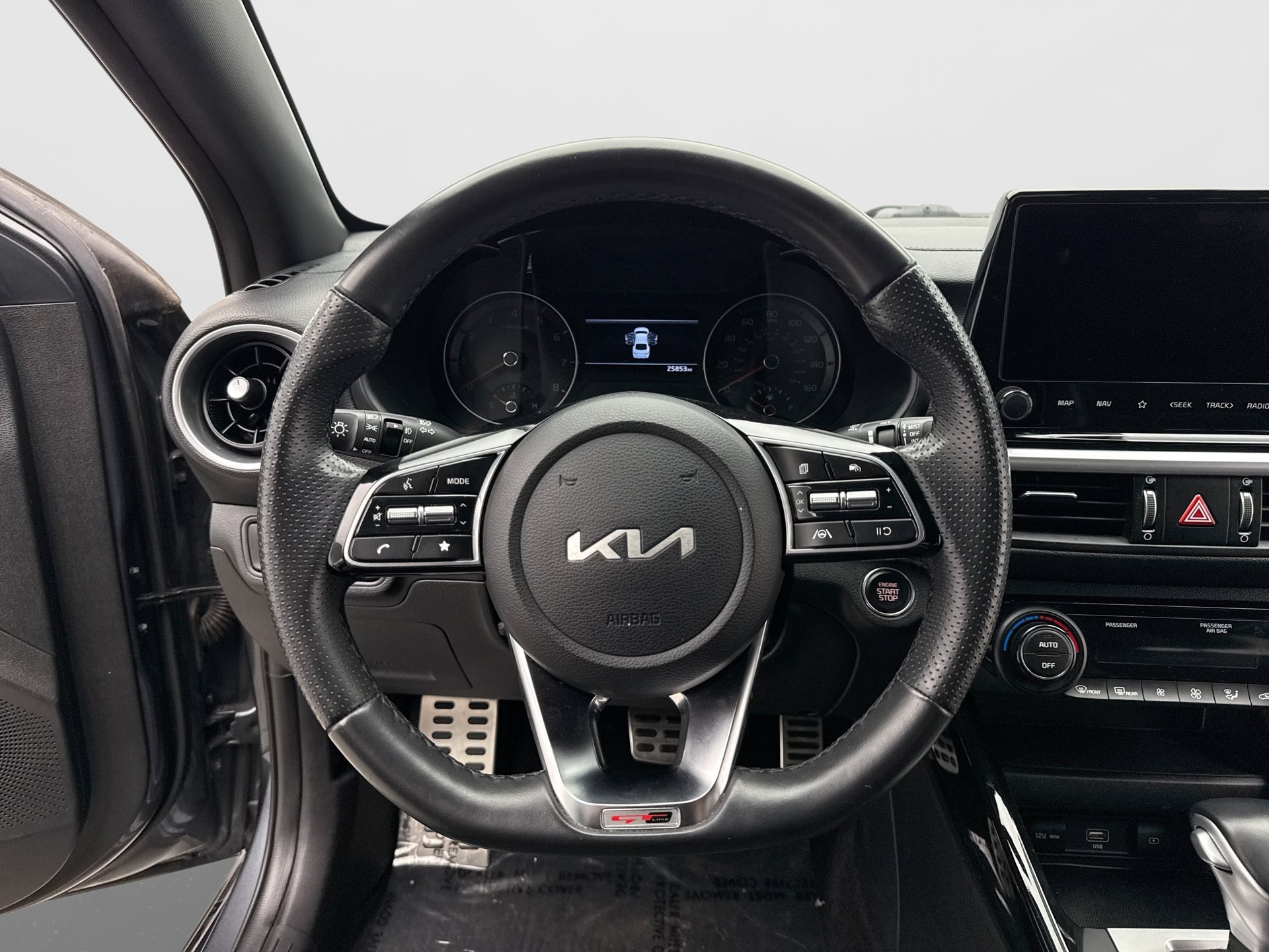 Used 2023 Kia Forte GT-Line FWD image 14