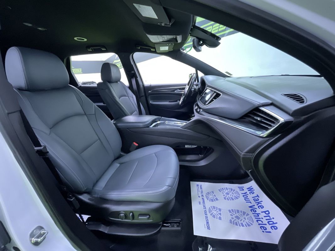 Used 2023 Buick Enclave Essence FWD image 28