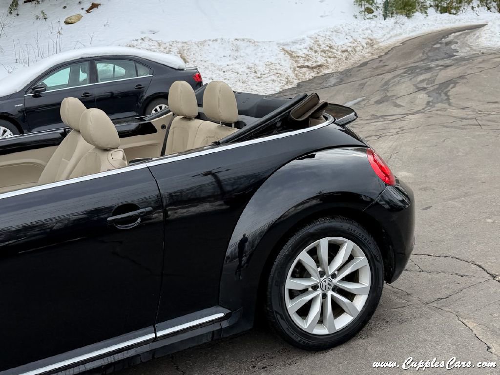 Used 2014 Volkswagen Beetle TDI image 35