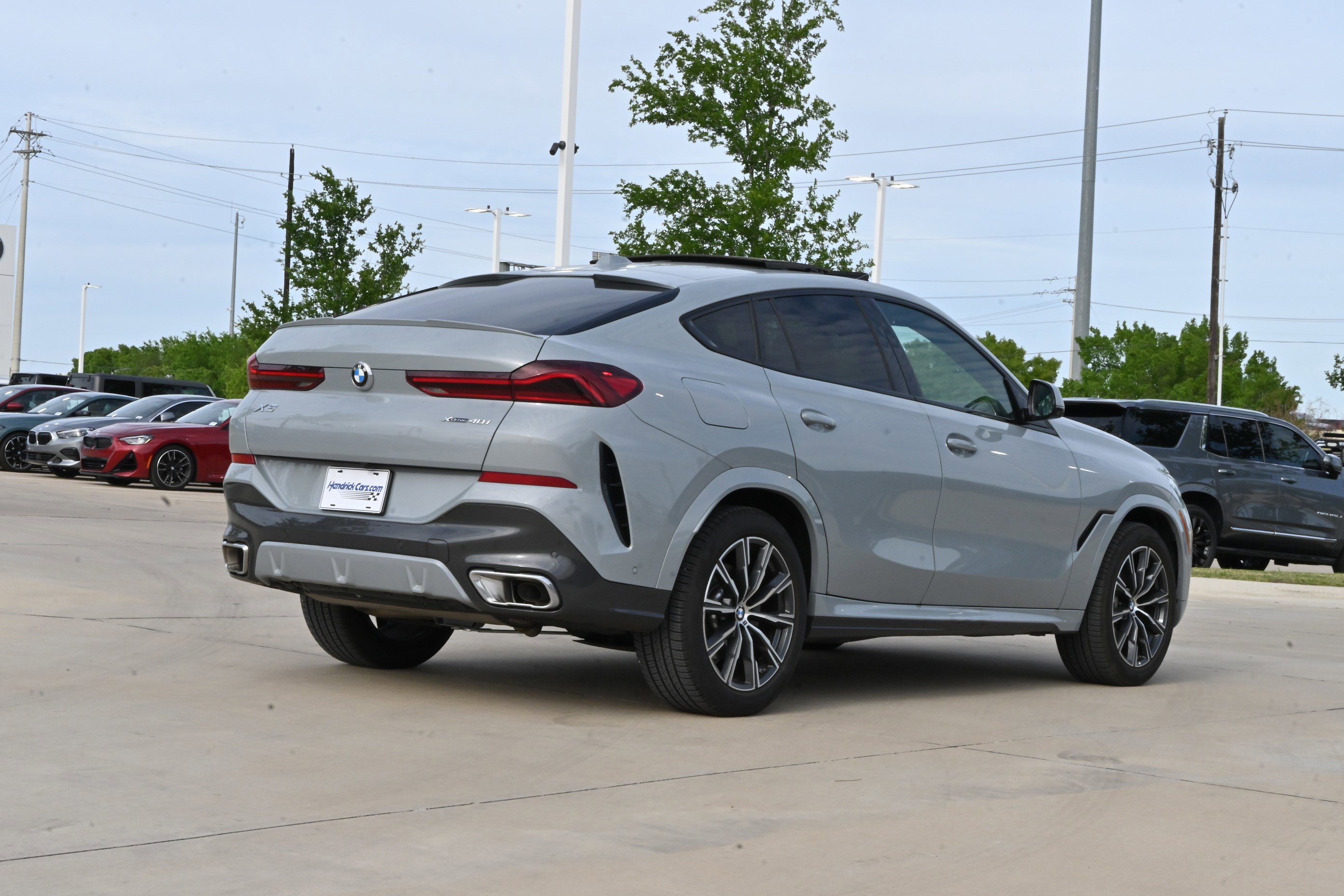 Certified 2025 BMW X6 xDrive40i AWD/4WD image 8