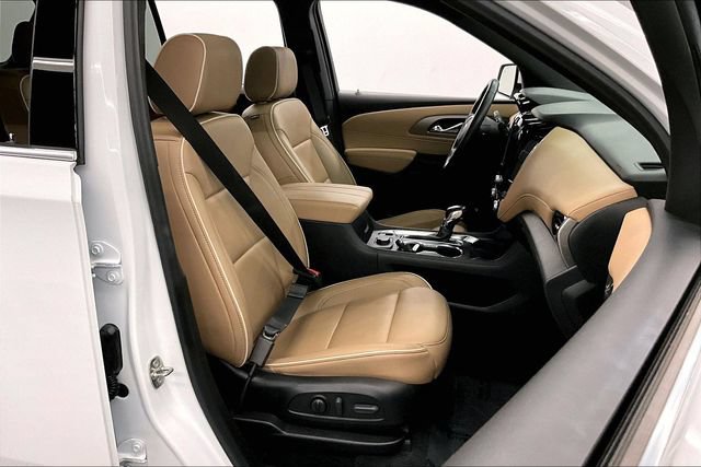 Used 2022 Chevrolet Traverse Premier FWD image 8