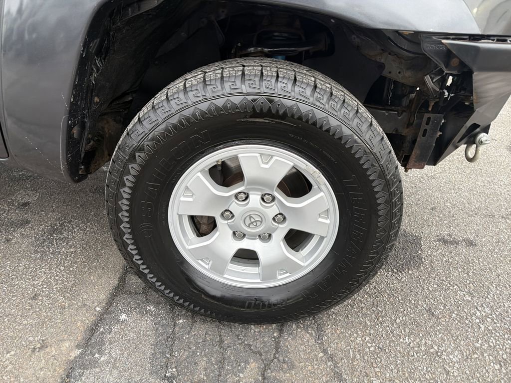 Used 2015 Toyota Tacoma 4x4 Double Cab w/ TRD Off-Road Package image 33