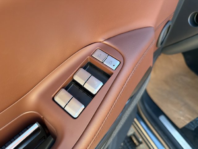 New 2026 Lincoln Navigator L Reserve AWD/4WD image 21