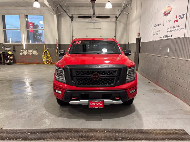 Used 2024 Nissan Titan PRO-4X w/ Pro-4x Convenience Package AWD/4WD image 5