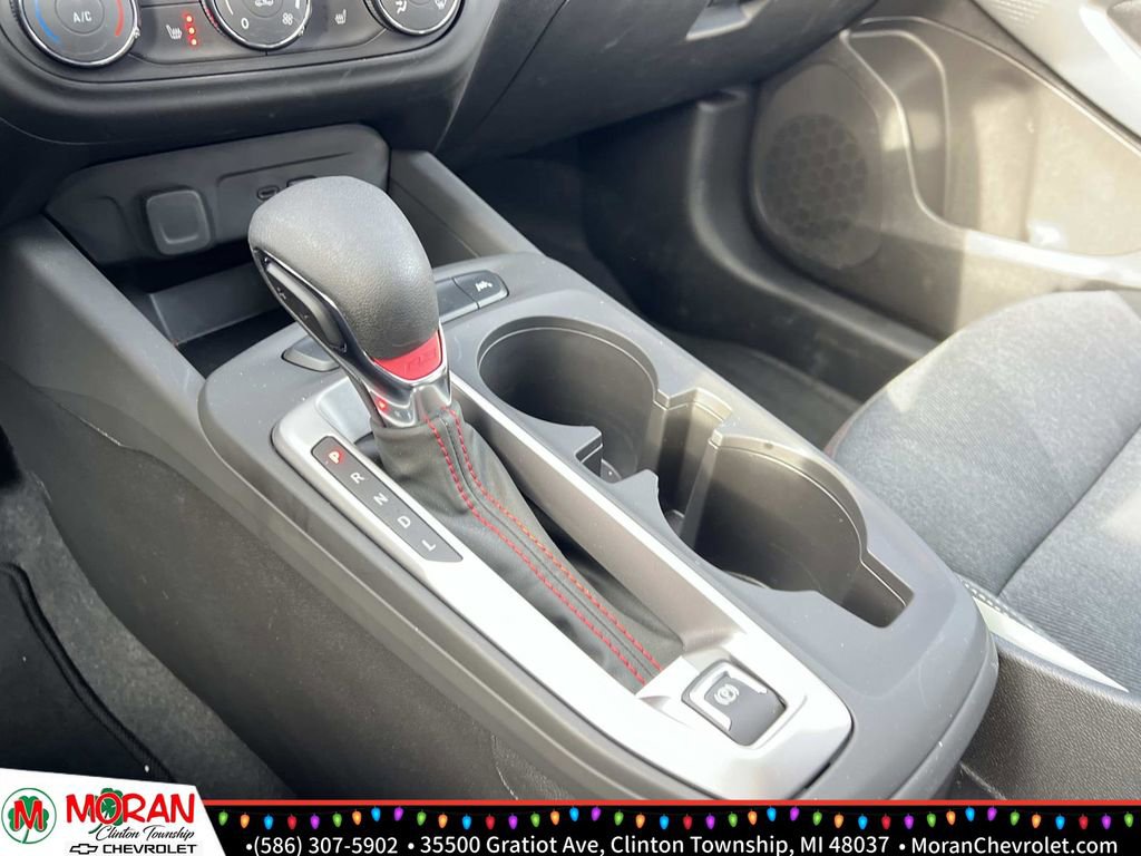 Certified 2024 Chevrolet Trax RS w/ Driver Confidence Package image 22