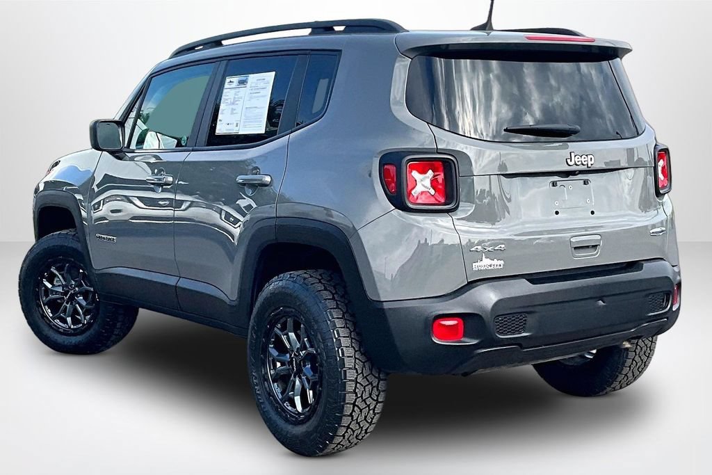 Used 2022 Jeep Renegade Latitude AWD/4WD image 5
