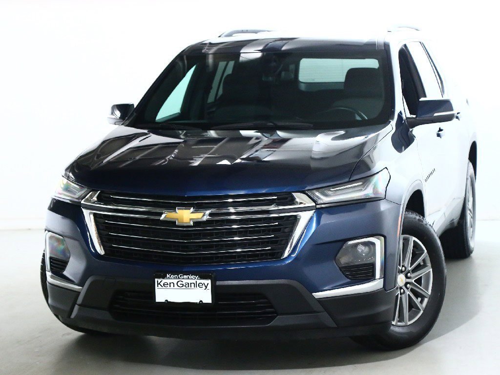 Used 2023 Chevrolet Traverse LT image 3
