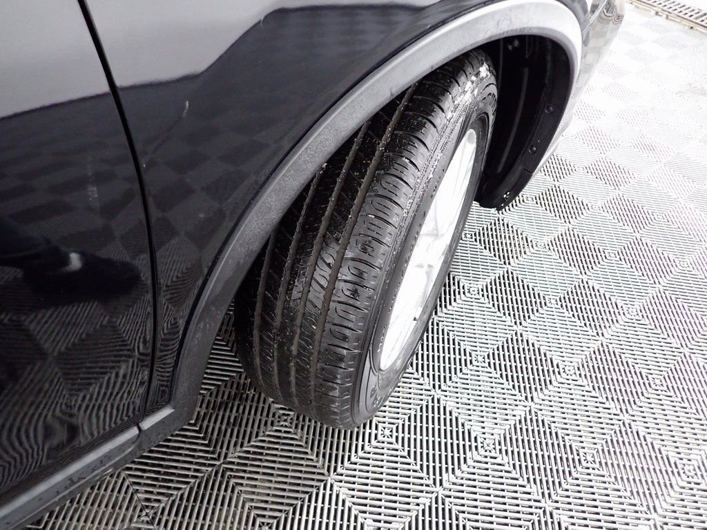 Used 2020 Nissan Rogue SV image 43