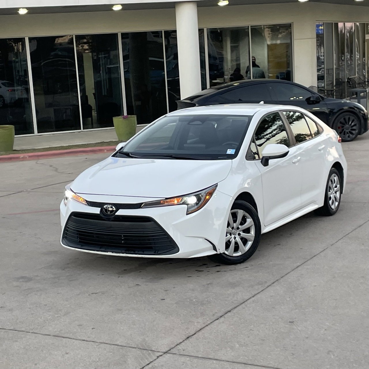 Used 2024 Toyota Corolla LE image 9