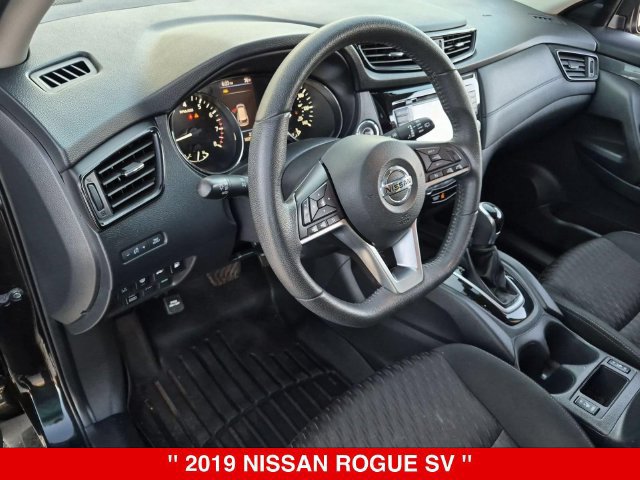 Used 2019 Nissan Rogue SV AWD/4WD image 16