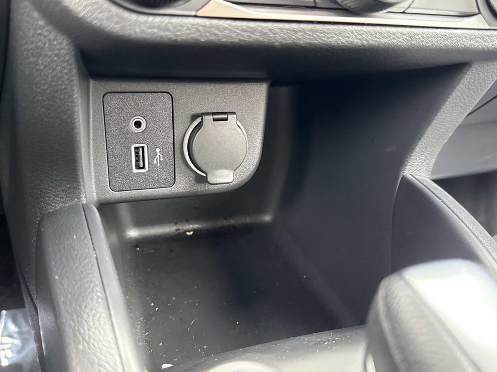 Certified 2025 Nissan Kicks Play S FWD image 27
