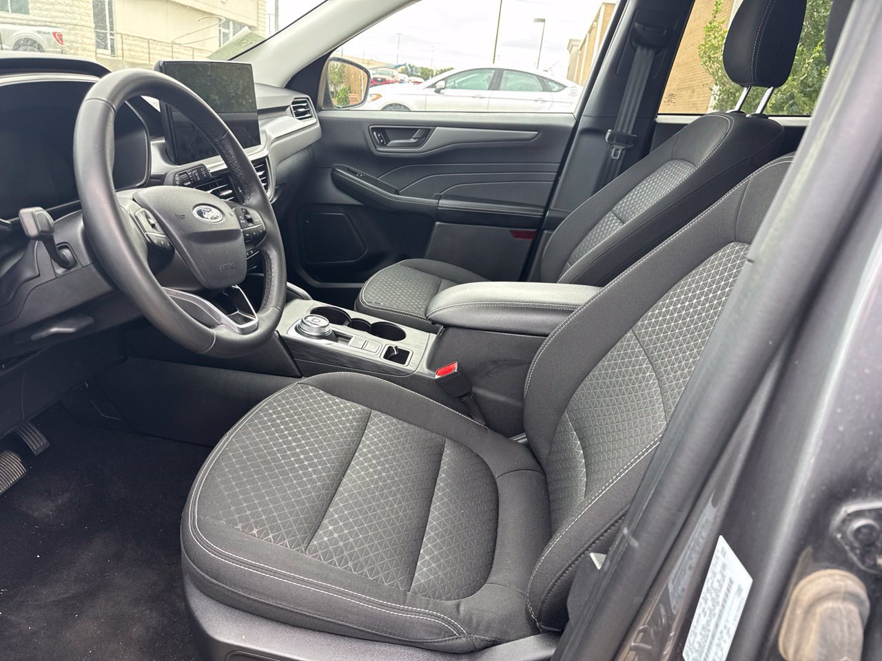 Used 2024 Ford Escape Active w/ Tech Pack #1 FWD image 7