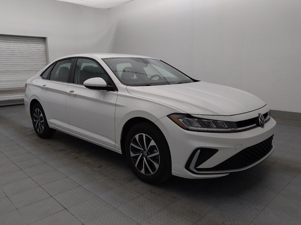 Used 2025 Volkswagen Jetta S image 11