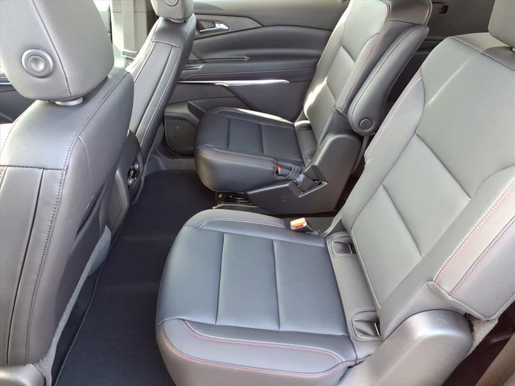 New 2026 Chevrolet Traverse Z71 w/ Driver Confidence Package image 15