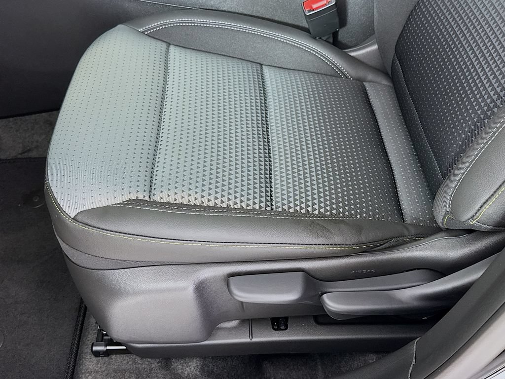 New 2026 Chevrolet Trax LT w/ Midnight Edition FWD image 21