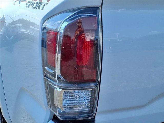 Used 2021 Toyota Tacoma TRD Sport image 24