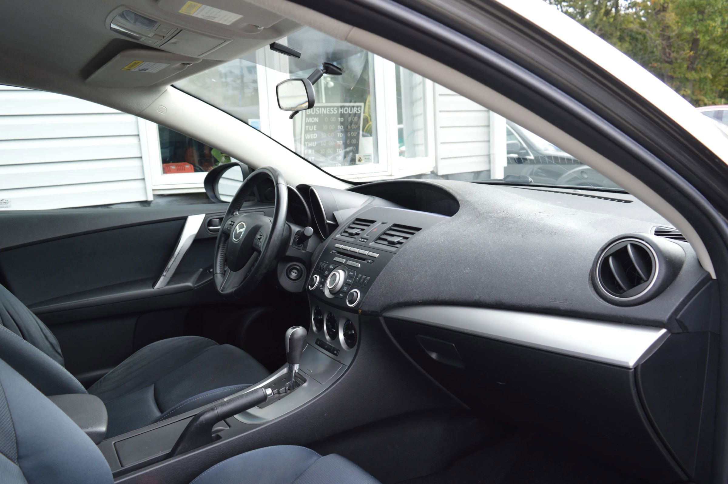 Used 2010 MAZDA MAZDA3 s Sport image 32