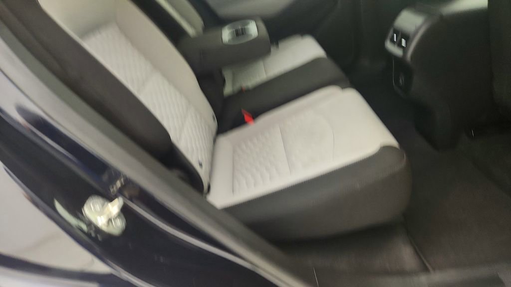 Used 2020 Chevrolet Equinox LS w/ LS Convenience Package FWD image 30