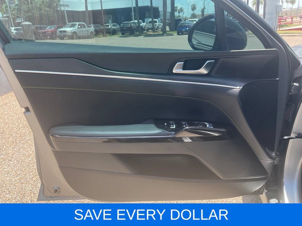 Used 2025 Kia K5 GT FWD image 12