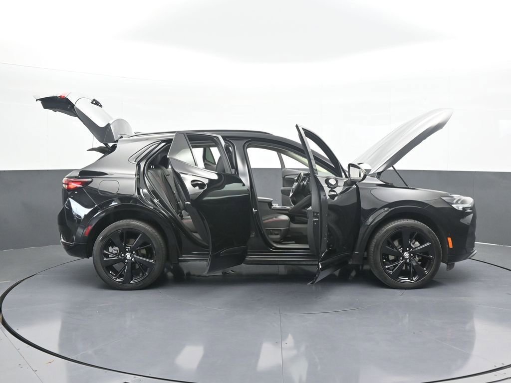 Used 2023 Buick Envision Essence w/ Technology Package I image 78