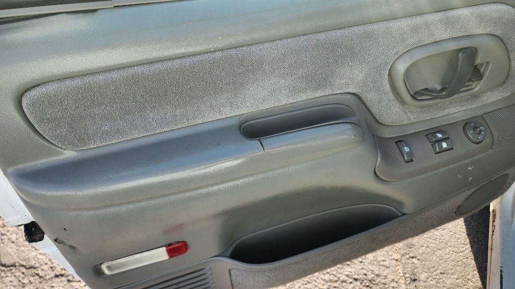 Used 1997 Chevrolet Silverado 2500 2WD Regular Cab w/ Preferred Equipment Group 2 image 13