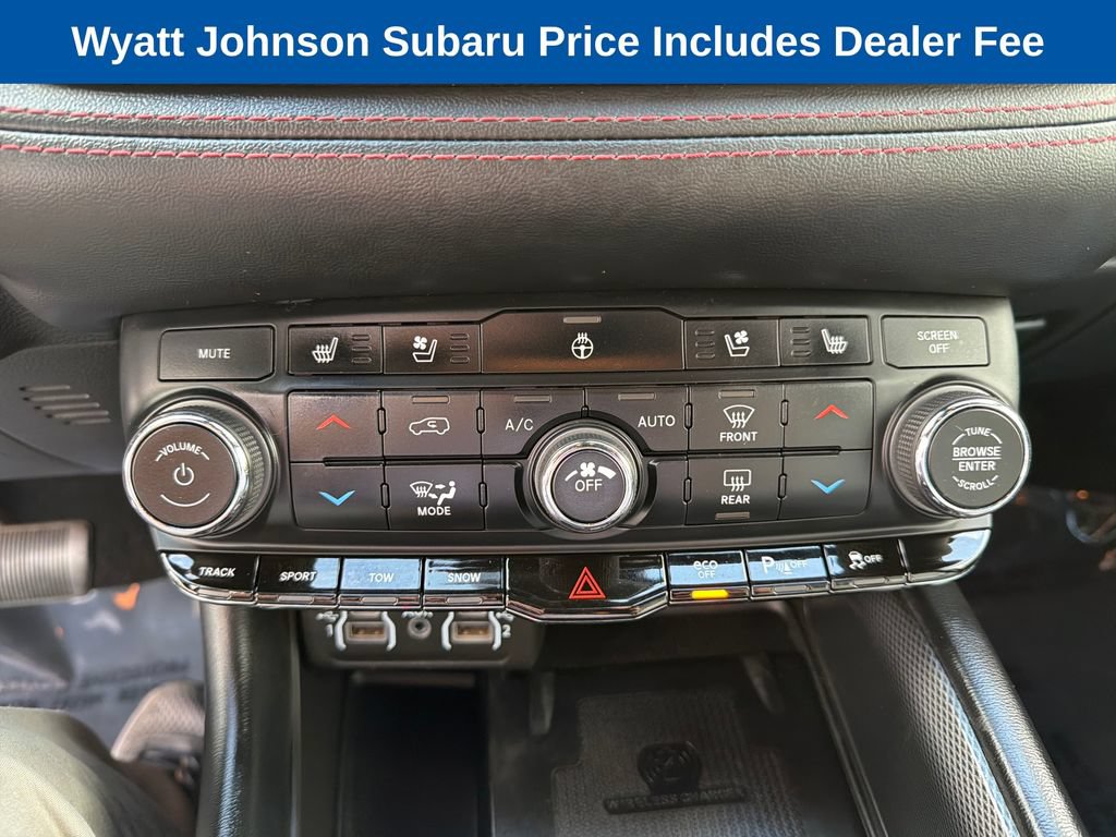Used 2021 Dodge Durango R/T w/ Tow 'N Go Package AWD/4WD image 28