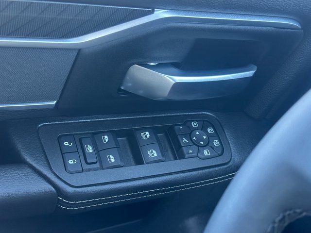 Used 2023 RAM 3500 Big Horn image 35