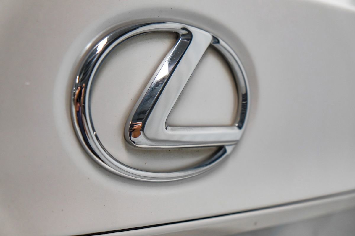 Used 2016 Lexus IS 200t RWD image 43