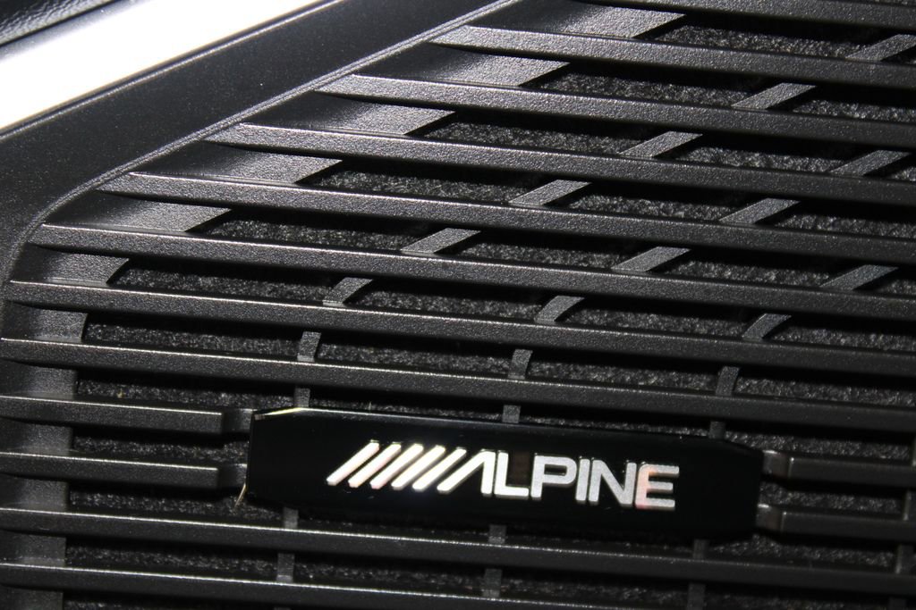 Used 2023 Jeep Wagoneer L Series III w/ Preferred Equipment Group image 55