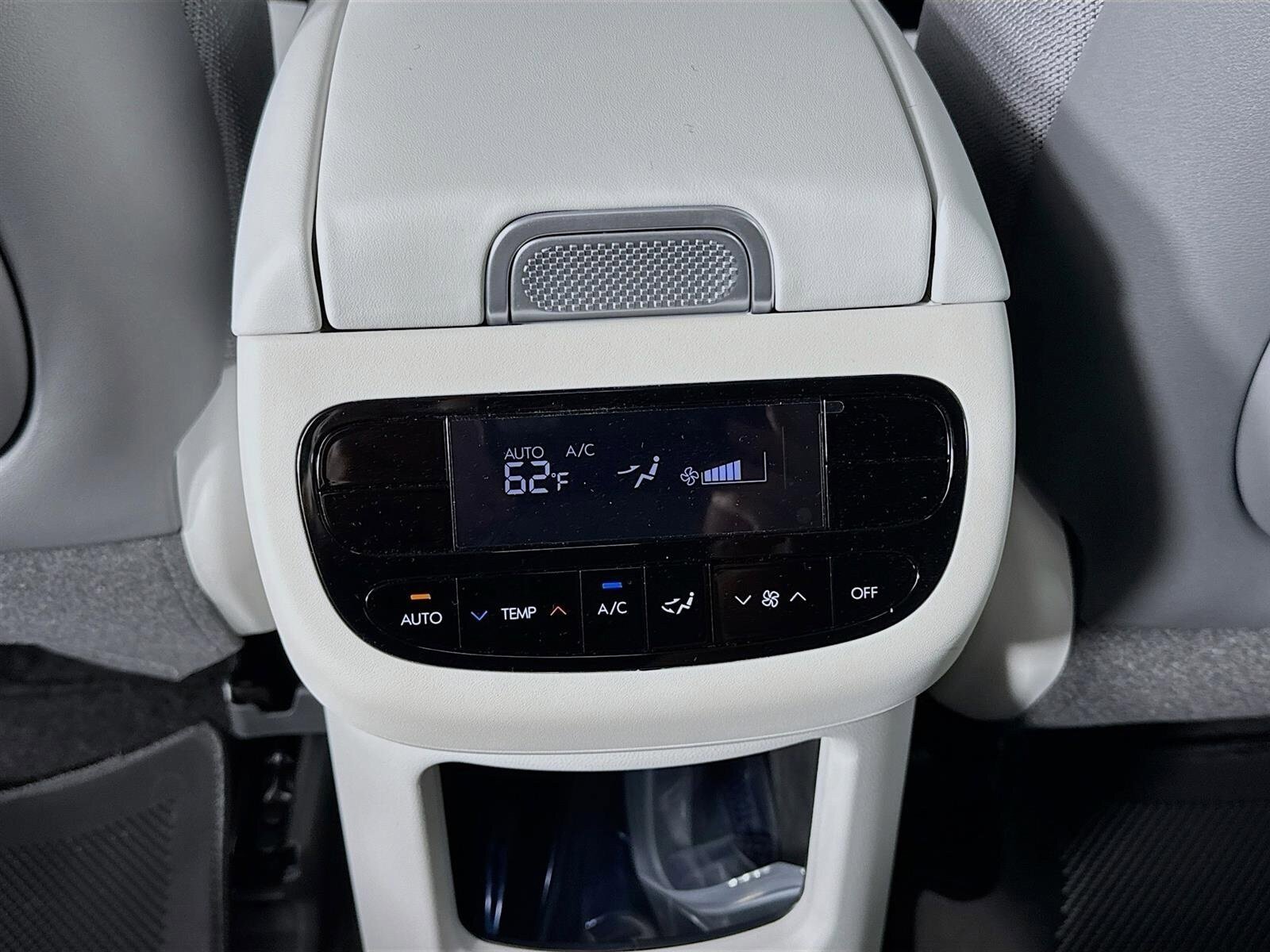 New 2026 Hyundai Ioniq 9 SE AWD/4WD image 25