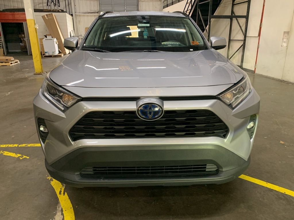 Used 2021 Toyota RAV4 XLE image 8